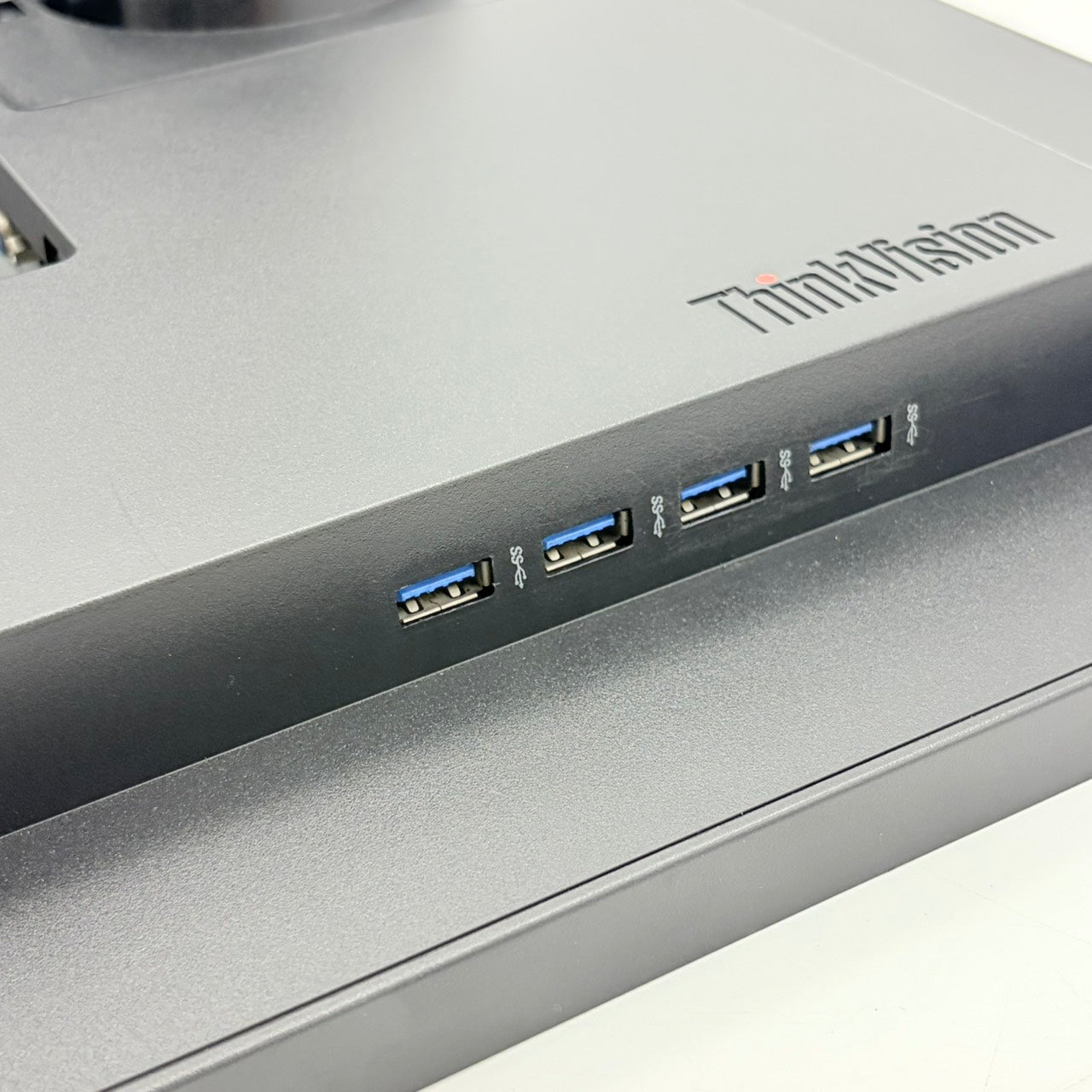 中古モニター】23インチ メーカー Lenovo 型番 61AB-MAR1-WW 入力端子D