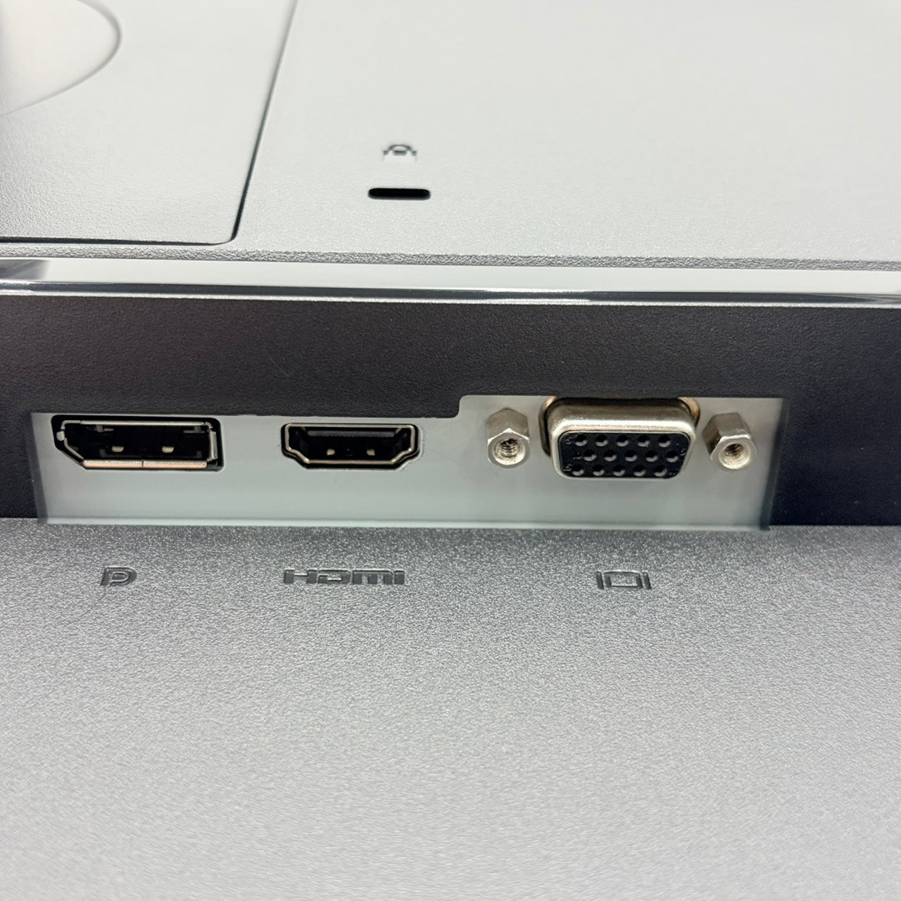 【中古モニター】21.5インチ メーカー HP 型番 P22HG4 入力端子 HDMI D-Sub  DisplayPort 解像度 1920x1080 Cランク 中古 液晶 モニター PC ディスプレイ