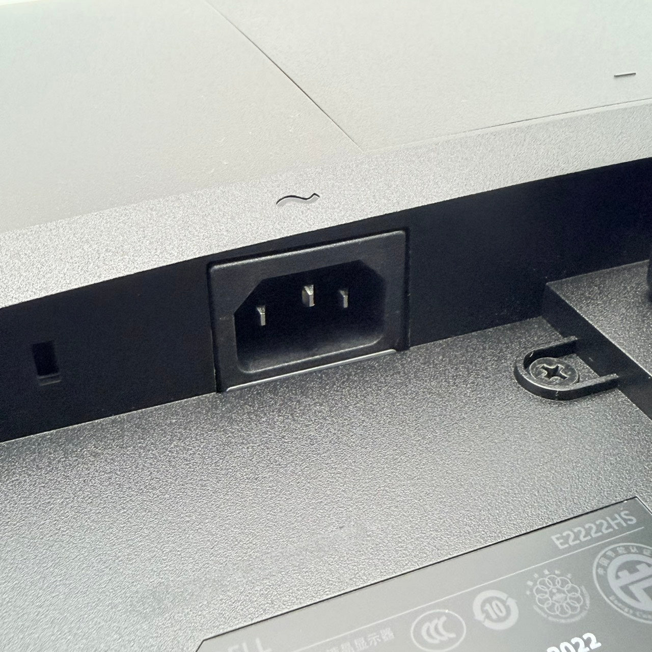 【中古モニター】21.45インチ メーカー DELL 型番 E2222HS 入力端子 HDMI DisplayPort D-Sub 解像度 1920x1080 Cランク 中古 液晶 モニター PC ディスプレイ