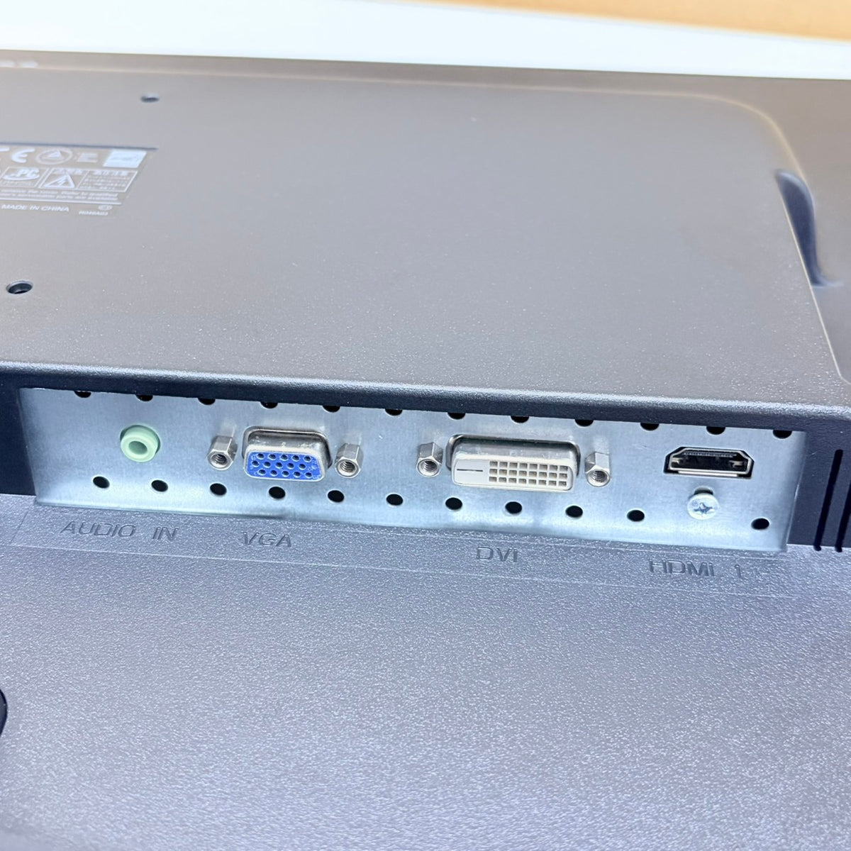 【中古モニター】23.6インチ メーカー iiyama 型番 E2473HS 入力端子 D-Sub DVI HDMI 解像度 1920x1080 Bランク 中古 液晶 モニター PC ディスプレイ