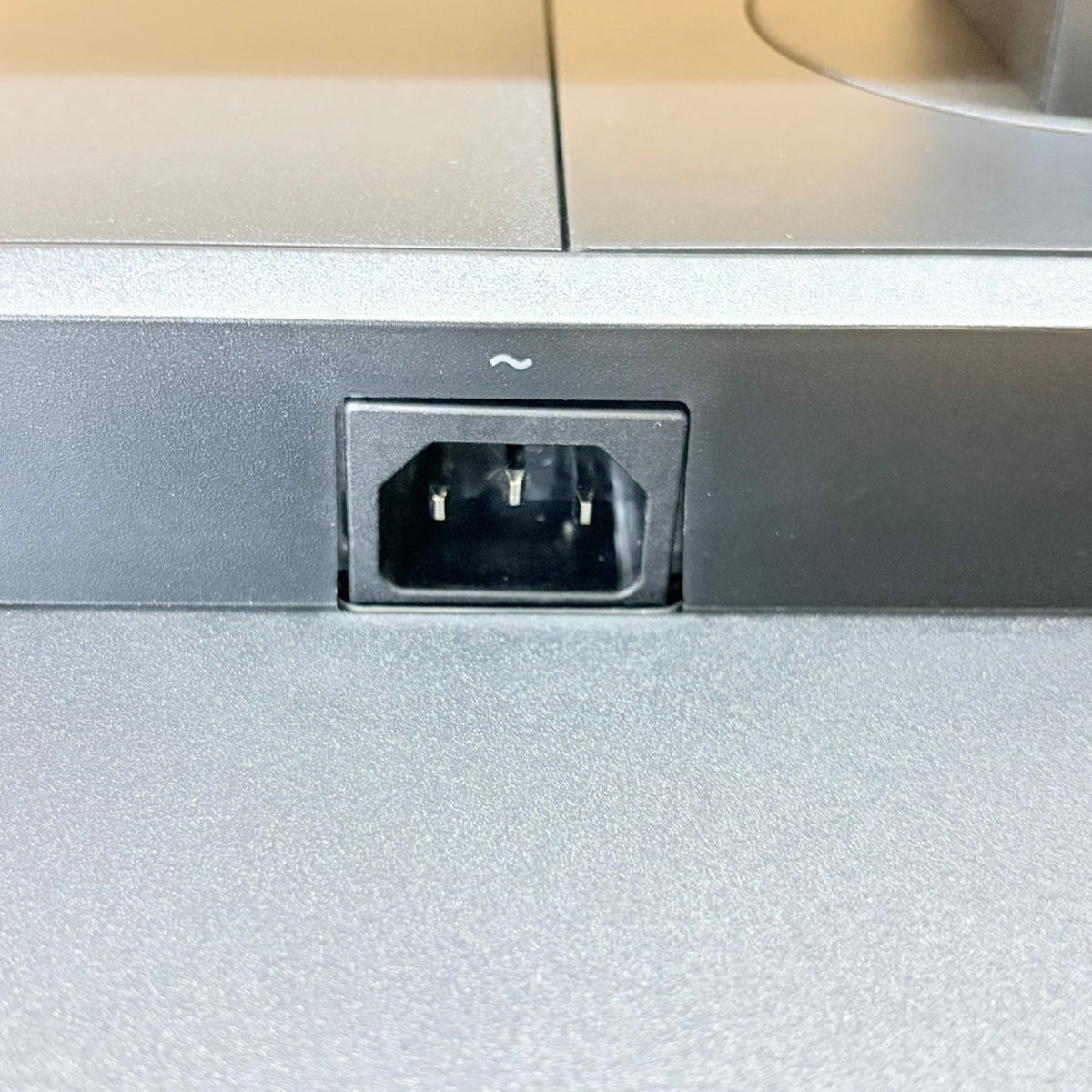 【中古モニター】24インチ メーカー HP 型番 E24iG4 入力端子 D-Sub HDMI Displayport 解像度 1920x1200 Bランク 中古 液晶 モニター PC ディスプレイ
