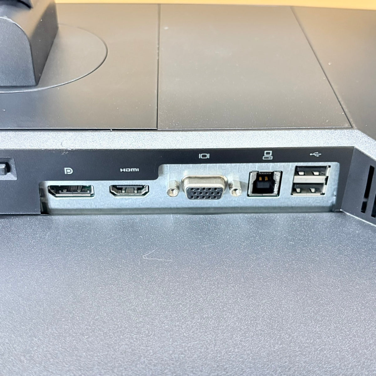 【中古モニター】24インチ メーカー HP 型番 E24iG4 入力端子 D-Sub HDMI Displayport 解像度 1920x1200 Cランク 中古 液晶 モニター PC ディスプレイ