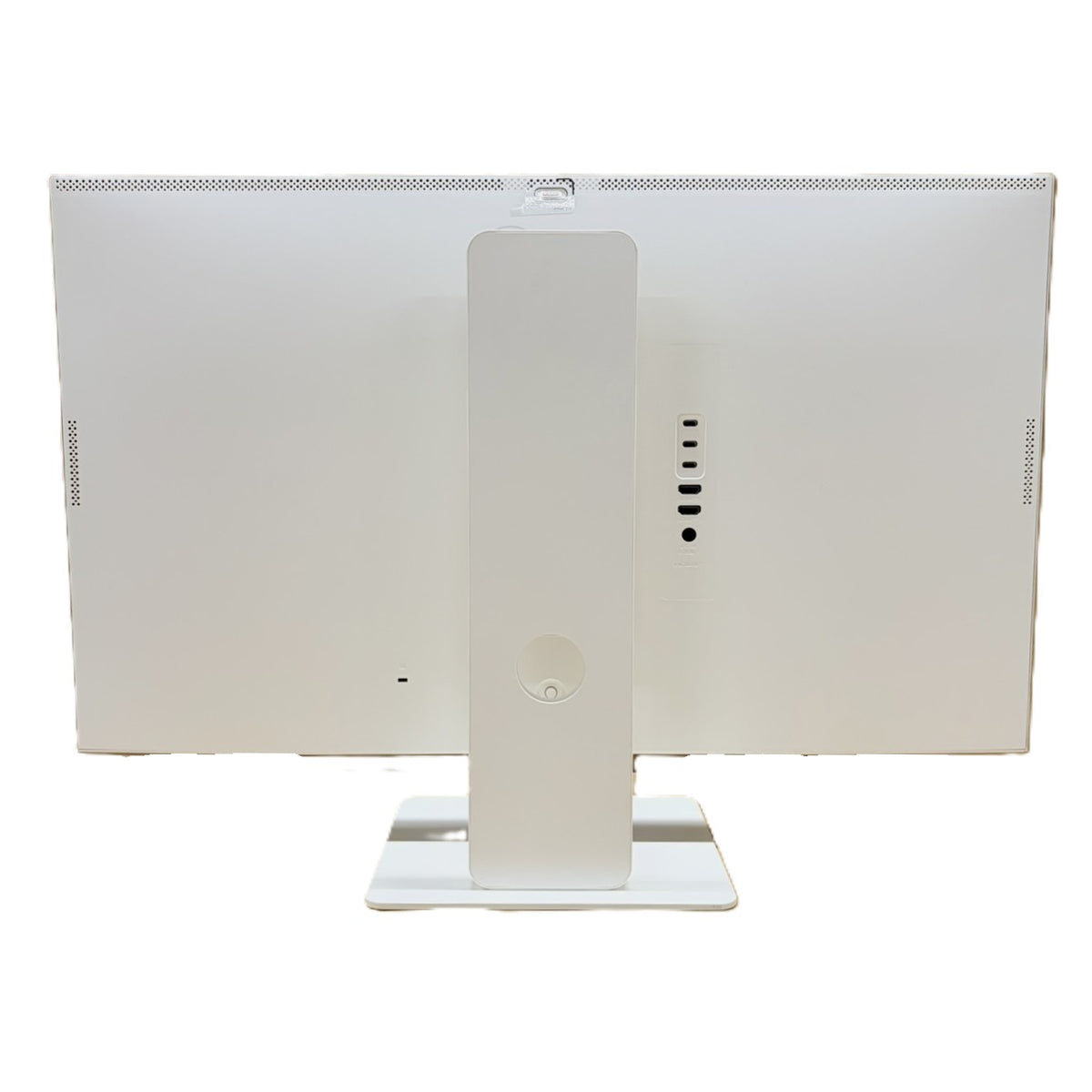 【中古モニター】31.5インチ メーカー LG 型番 32SR83U-W 入力端子 HDMI DisplayPort  USBType-C 解像度 3840x2160 Aランク 中古 液晶 モニター PC ディスプレイ